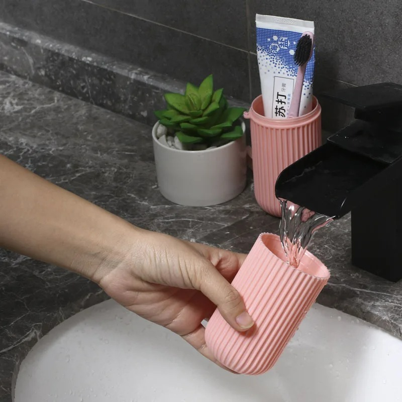 Tragbare Zahnbürste Zahnpasta  – Phone Cases The Dairy Bewertung und Preis